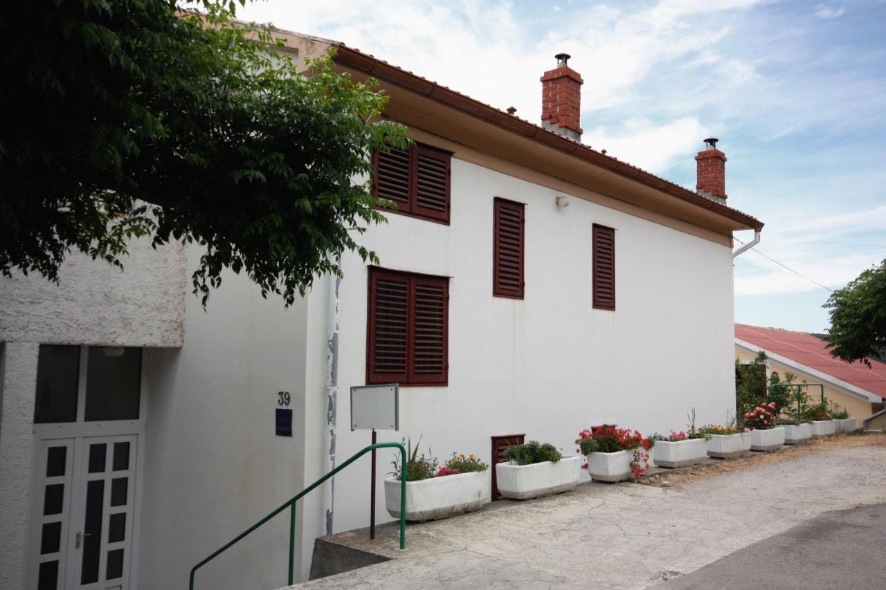 Apartments With A Parking Space Kampor, Rab - 4984 Exterior photo